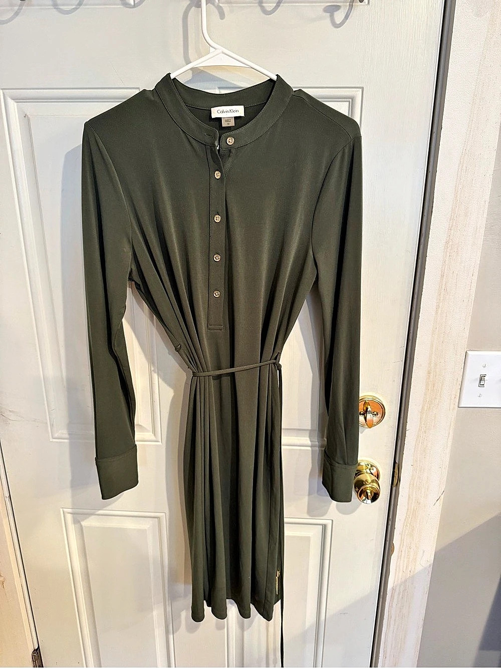 Calvin Klein Long Sleeve Midi Dress in Green Size 10 Like New